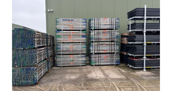 Layher Allround roosters 2.07M gebruikt Layher Allround roosters 2.07M gebruikt