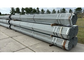 Steigerbuizen 6.00M nieuw per 61 stuks