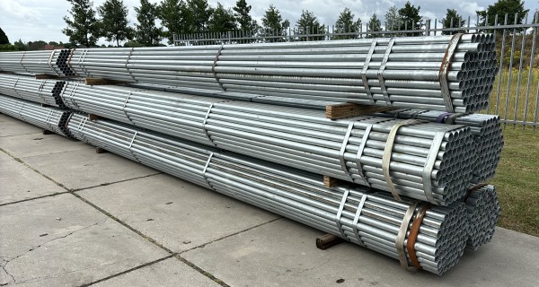 Steigerbuizen 6.00M nieuw per 61 stuks Steigerbuizen 6.00M nieuw per 61 stuks