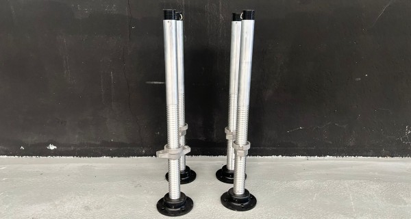 Altrex aluminium voetspindel nieuw