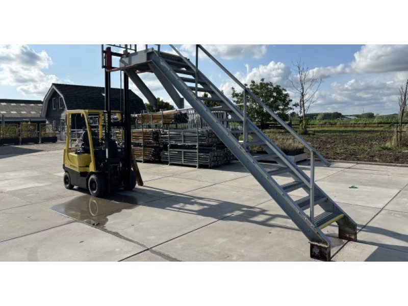 Gebruikte stalen trap