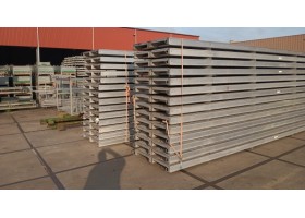Layher aluminium loopbruggen 7.10M gebruikt