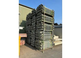 Partij nette gebruikte schroefstempels