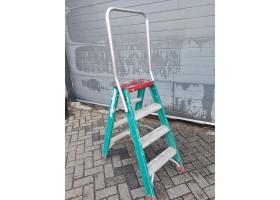 Altrex dubbele trap TDO4 2 x 4 trede Taurus