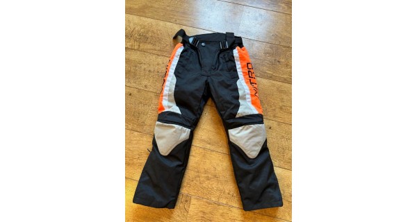 Crossbroek maat S voor kinderen (5-7 jaar)