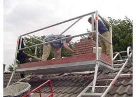 Layher schoorsteensteiger uit voorraad leverbaar