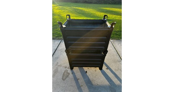 Nieuwe stapelbakken Eurobox zwart